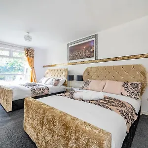 *c.sani* Setup For Your Relaxed & Amazing + Free Parking + Free Fast Wifi * Holiday home
